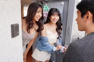 Chuyển nhà đến nơi ở mới, cdương vật trai được 2 cô nàng nhà bên mời nhậu chuốc say